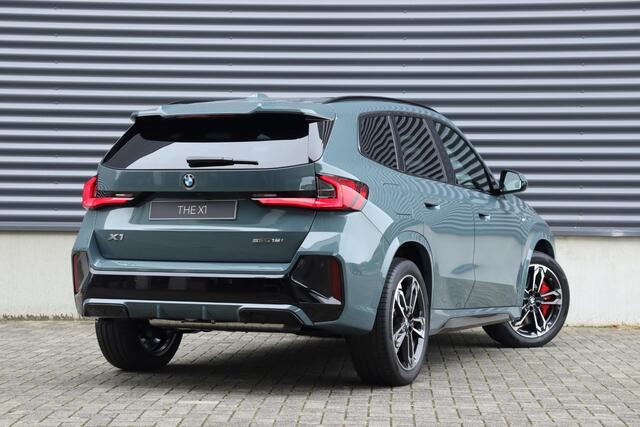 BMW X1 sDrive18i M Sport package | M Sport package Pro | Equipment package | Travel package