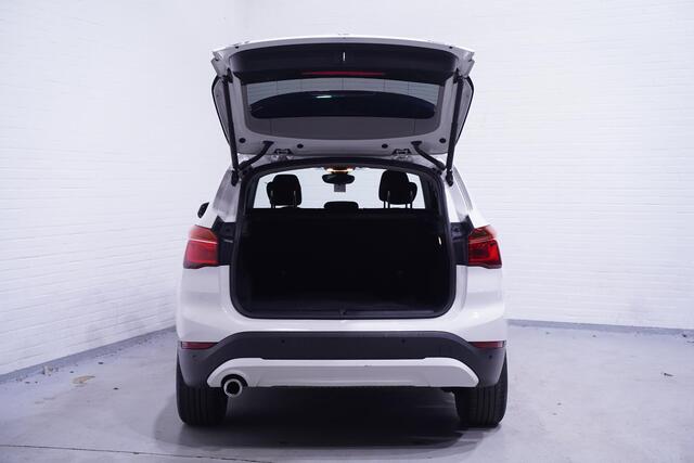 BMW X1 sDrive18i Edition Navi Clima PDC v+a