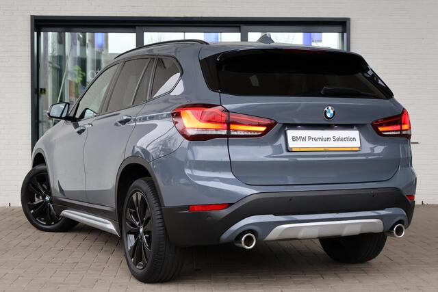 BMW X1 sDrive20i | High Executive | Parking Pack | X line
