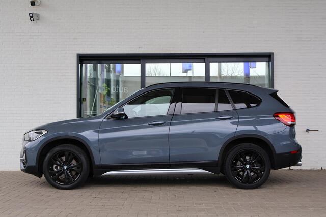 BMW X1 sDrive20i | High Executive | Parking Pack | X line