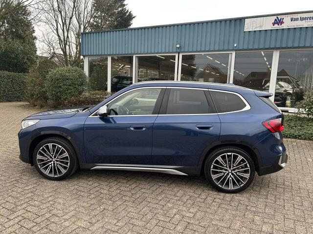 BMW X1 xDrive23i Aut. X-line