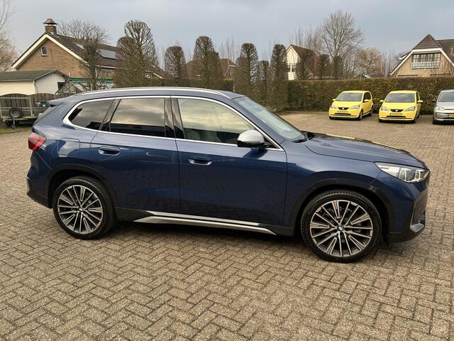 BMW X1 xDrive23i Aut. X-line