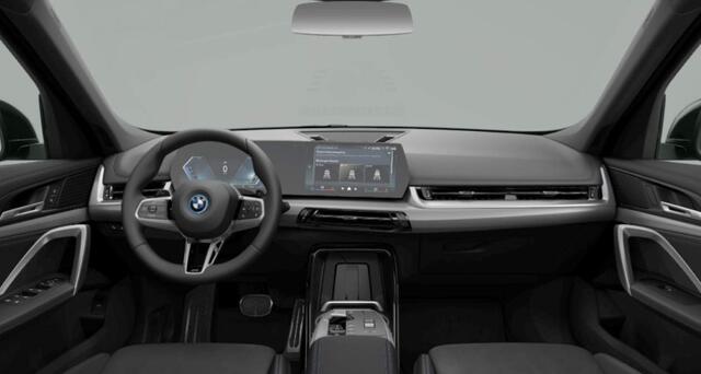 BMW X1 xDrive25e M Sport - Elektrisch verwarmde voorstoelen - Driving Assistant Plus - Comfort Access - Getinte ruiten - Sportstoelen - Automatisch dimmende binnenspiegel - Grootlichtassistent - M Sportstuurwiel -