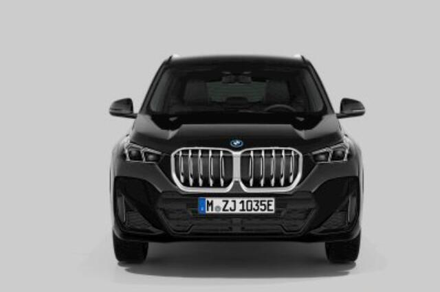 BMW X1 xDrive25e M Sport - Elektrisch verwarmde voorstoelen - Driving Assistant Plus - Comfort Access - Getinte ruiten - Sportstoelen - Automatisch dimmende binnenspiegel - Grootlichtassistent - M Sportstuurwiel -