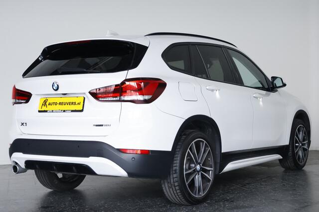 BMW X1 sDrive18i High Executive / LED / Navi / Cam / Trekhaak