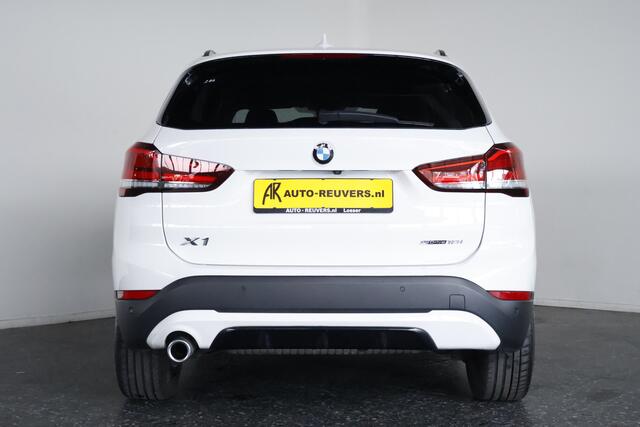 BMW X1 sDrive18i High Executive / LED / Navi / Cam / Trekhaak