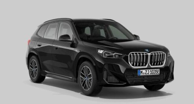 BMW X1 xDrive25e M Sport - Sportstoelen - Elektrisch verwarmde stoelen - Driving Assistant Plus - Automatisch dimmende binnen/buitenspiegel - Comfort Access - Grootlichtassistent - Dashboard Luxury - M Sportstuurwiel -