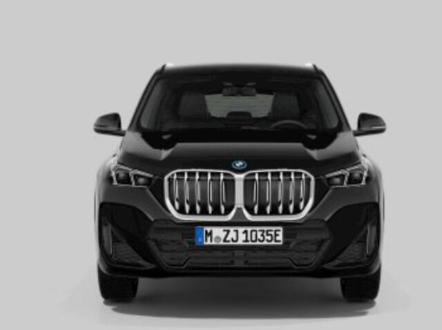 BMW X1 xDrive25e M Sport - Sportstoelen - Elektrisch verwarmde stoelen - Driving Assistant Plus - Automatisch dimmende binnen/buitenspiegel - Comfort Access - Grootlichtassistent - Dashboard Luxury - M Sportstuurwiel -