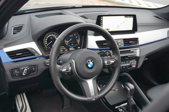 BMW X1 xDrive25e High Executive | M pakket | PANO | H&K | Trekhaak