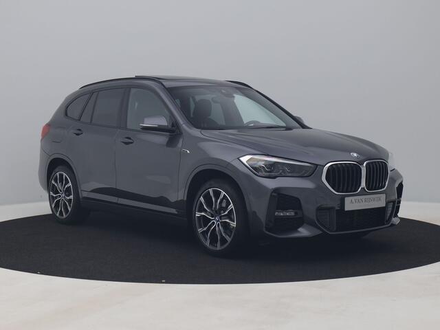 BMW X1 xDrive25e M-Sport | PANO | CAMERA | KEYLESS | STOELVERW.