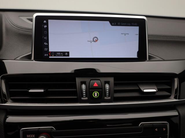 BMW X1 xDrive25e M-Sport | PANO | CAMERA | KEYLESS | STOELVERW.