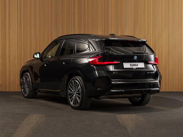 BMW X1 xDrive30e M-SPORT-PANO-H/K-HUD-20"