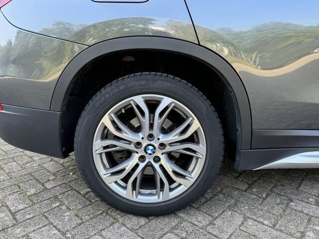 BMW X1 xDrive20i Executive Automaat panodak zeer netjes Memory stoelen VOL VOL