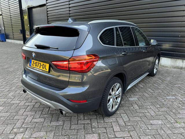 BMW X1 xDrive20i Executive Automaat panodak zeer netjes Memory stoelen VOL VOL