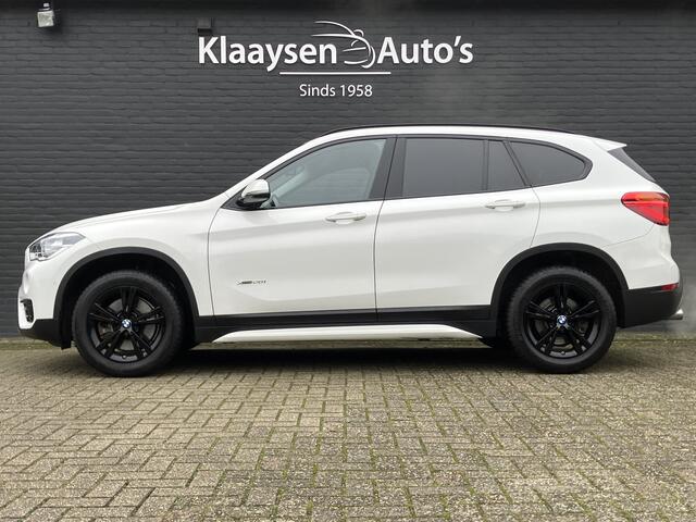 BMW X1 xDrive20i High Executive 192 pk AUT. | dealer onderhouden | navigatie | leder interieur | parkeersensoren | sportstoelen