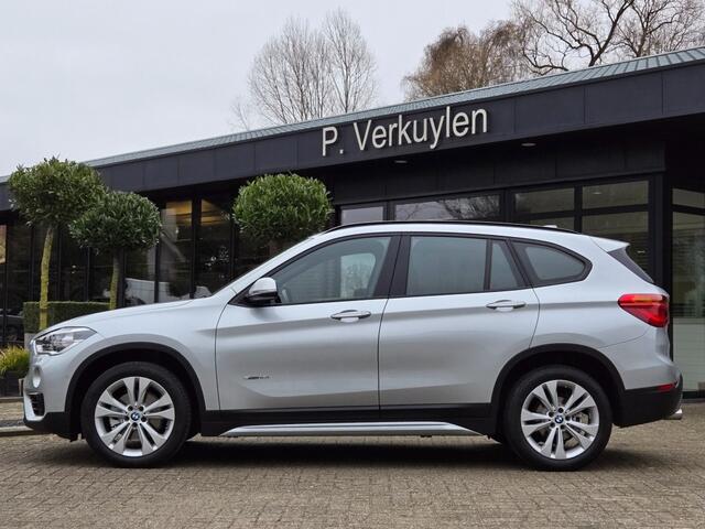 BMW X1 SDRIVE18I SPORTLINE I SPORTSTOELEN I CAMERA I 18 INCH I