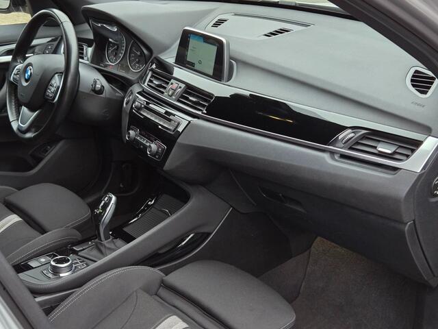 BMW X1 SDRIVE18I SPORTLINE I SPORTSTOELEN I CAMERA I 18 INCH I