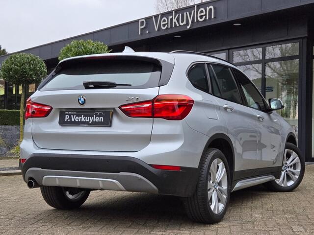BMW X1 SDRIVE18I SPORTLINE I SPORTSTOELEN I CAMERA I 18 INCH I