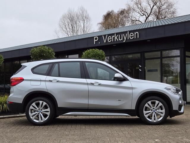 BMW X1 SDRIVE18I SPORTLINE I SPORTSTOELEN I CAMERA I 18 INCH I