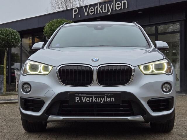 BMW X1 SDRIVE18I SPORTLINE I SPORTSTOELEN I CAMERA I 18 INCH I