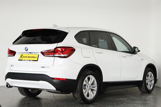 BMW X1 xDrive25e / LED / Navi / DAB / Camera / Bluetooth