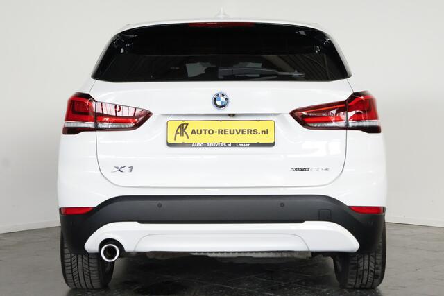 BMW X1 xDrive25e / LED / Navi / DAB / Camera / Bluetooth