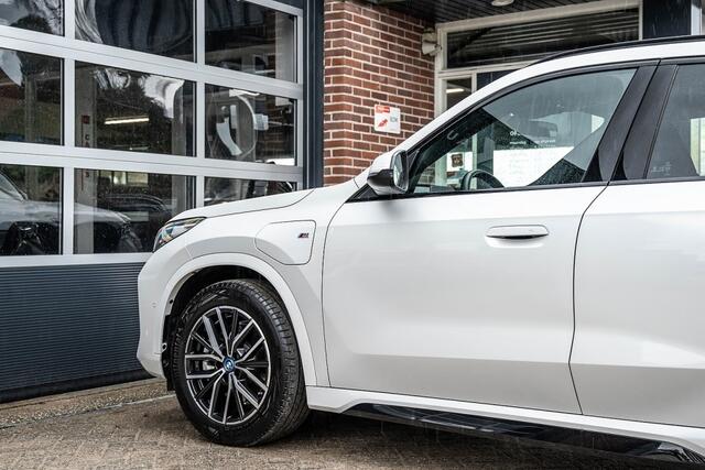 BMW X1 xDrive25e M Sport | Shadow | Driving Ass. Plus | Camera | Adapt. Led | Stoelverwarming | 18 Inch |