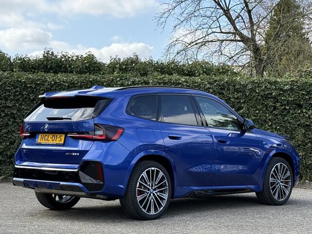 BMW X1 xDrive25e | M-Sport Pro | 20'' | Stuur + Stoelverw. | Harman/Kardon