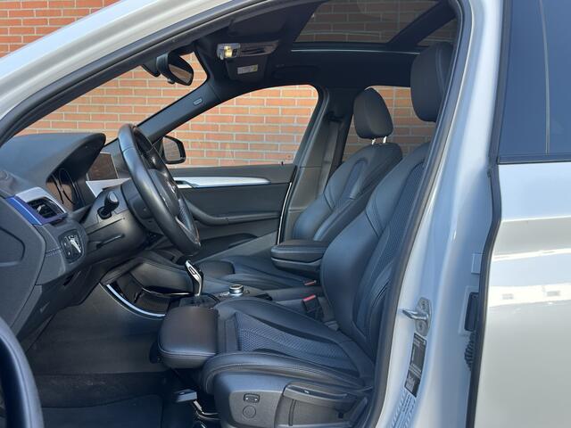 BMW X1 sDrive18i M-Sport Automaat Half leder Panorama schuifdak