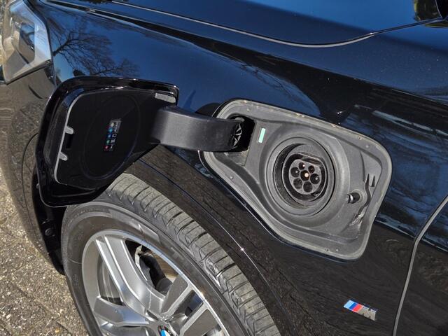 BMW X1 XDRIVE25E M SPORT I 18 INCH I SPORTSTOELEN LEDER I CAMERA I