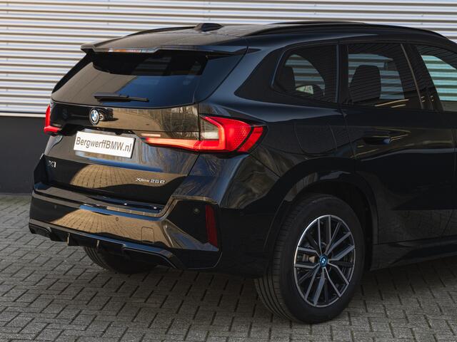 BMW X1 xDrive25e M-Sport - Pano - Driving Ass Plus - Stoelverwarming