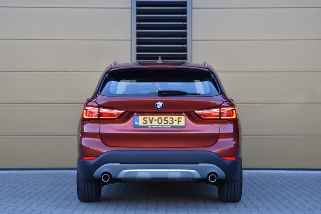 BMW X1 xDrive20i Orange Edition * X line * Trekhaak * Panorama dak * LED * HIFI * Stoelverwarming *