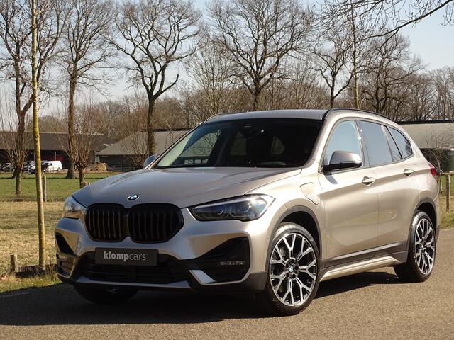 BMW X1 xDrive25e Sportline | HUD |10''Nav Pro | Kashmir | Memoryst. | All-black | 19 inch M-sport
