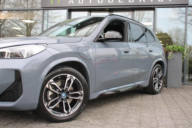 BMW X1 xDrive30e M-Sportpakket FullOptions Shadowline/InnovationPack/TravelPack/HarmanKardon/Headup/Panoramadak/19inch