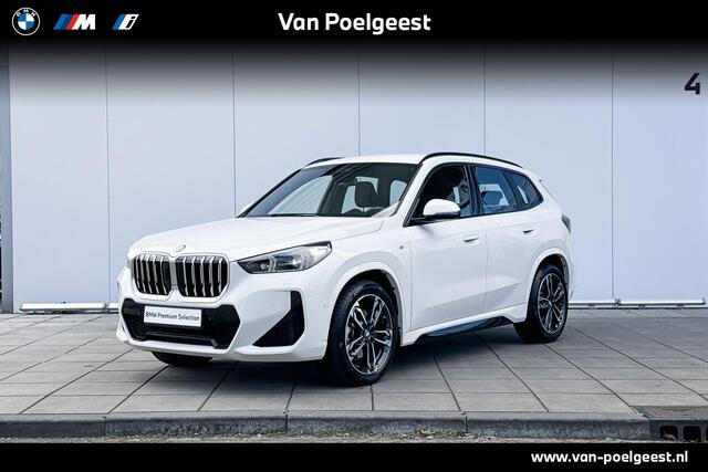 BMW X1 sDrive20i M-Sport / Comfort Acces / Electrische Zwenkhaak / Binnen & Buitenspiegel Automatisch Dimmend / Stoelverwarming / Driving Assistant