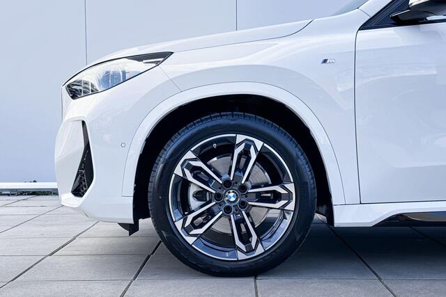 BMW X1 sDrive20i M-Sport / Comfort Acces / Electrische Zwenkhaak / Binnen & Buitenspiegel Automatisch Dimmend / Stoelverwarming / Driving Assistant