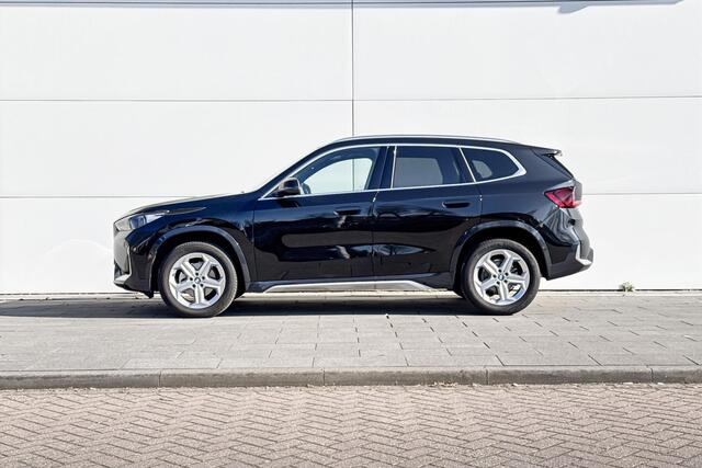 BMW X1 sDrive18i X Line | Premium Pack | Trekhaak | Panoramadak |