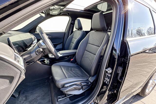 BMW X1 sDrive18i X Line | Premium Pack | Trekhaak | Panoramadak |
