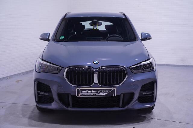 BMW X1 sDrive18i Executive M Sport HUD Led koplampen NAP Shadowline Rijklaar!