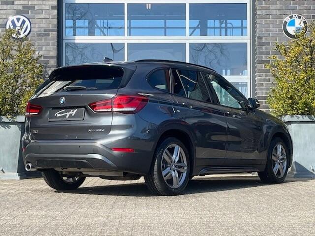 BMW X1 XDRIVE25E LEDER- PANO - AFN. TREKH. - ORG. NL.