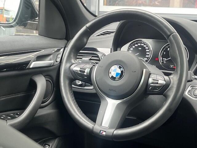 BMW X1 XDRIVE25E LEDER- PANO - AFN. TREKH. - ORG. NL.