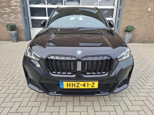 BMW X1 xDrive25e M Pakket 18 inch