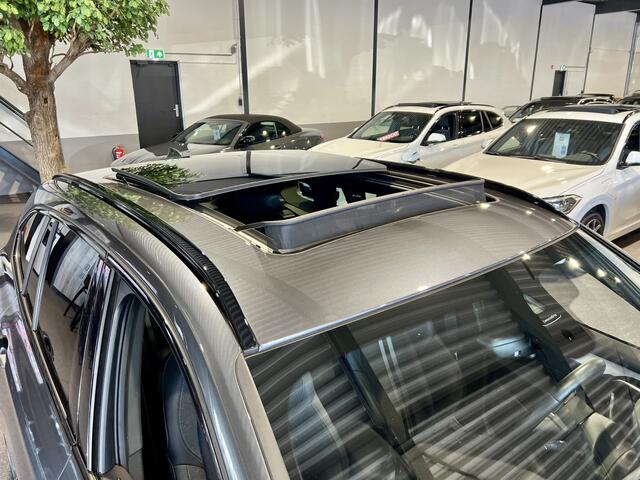 BMW X1 xDrive25e High Executive M-Sport | 19" | Panorama | HUD | Camera | Trekhaak | Stuurverwarming