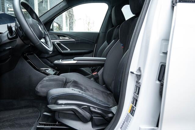 BMW X1 25e xDrive M Sport | Shadow | Driving Ass. Plus | Camera | Adapt. Led | Stoelverwarming | 18 Inch |