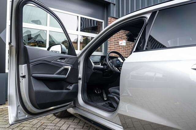 BMW X1 25e xDrive M Sport xDrive25e M Sport | Shadow | Driving Ass. Plus | Camera | Adapt. Led | Stoelverwarming | 18 Inch |