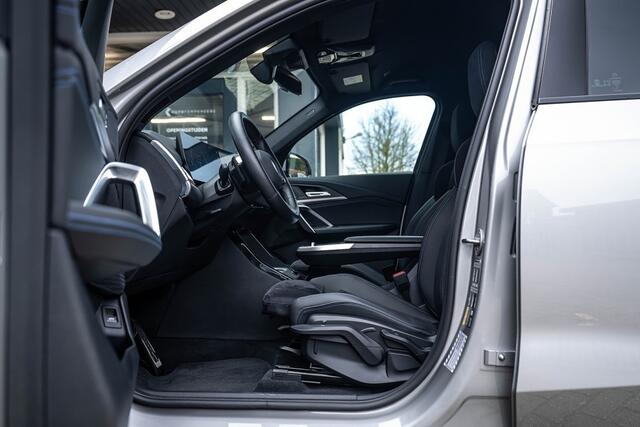 BMW X1 25e xDrive M Sport xDrive25e M Sport | Shadow | Driving Ass. Plus | Camera | Adapt. Led | Stoelverwarming | 18 Inch |