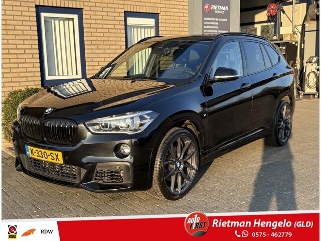 BMW X1 sDrive20i High Exec. PANO-M PAKET- ALCANTARA STOELEN