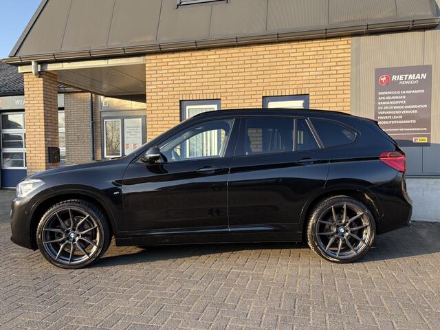 BMW X1 sDrive20i High Exec. PANO-M PAKET- ALCANTARA STOELEN