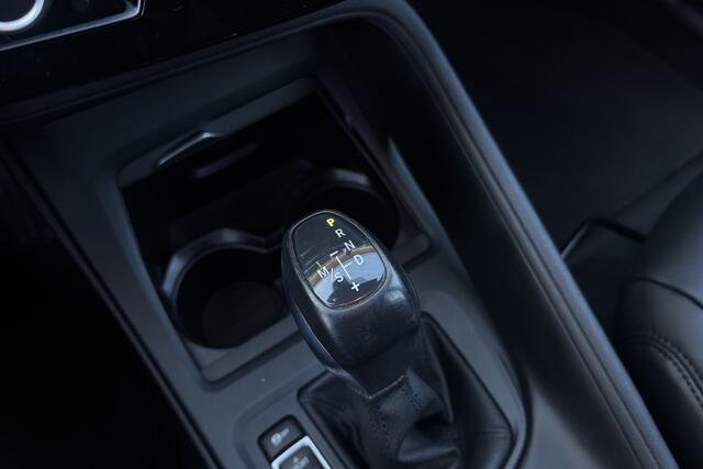 BMW X1 xDrive25e Advantage | Leder | 19" LM Velgen | NAVI | LED | Sportstuur | PDC V&A