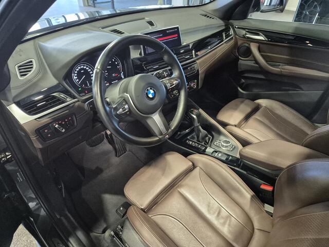 BMW X1 xDrive25e High Executive X-Line | Panorama | Camera | Bruin leder |